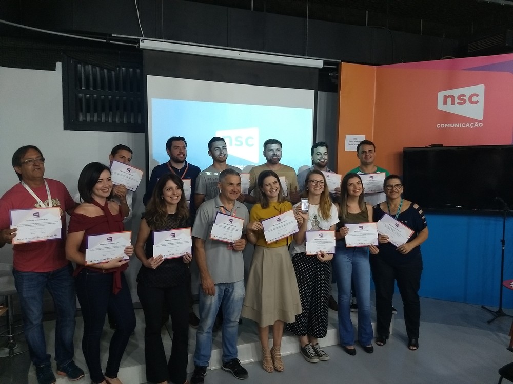 jornalistas de SC Prêmio NSC Comunicação jornalista Cristian Edel Weiss premiado Prova Real caixa de dados jornalismo de dados afiliada Globo em Santa Catarina multimídia
